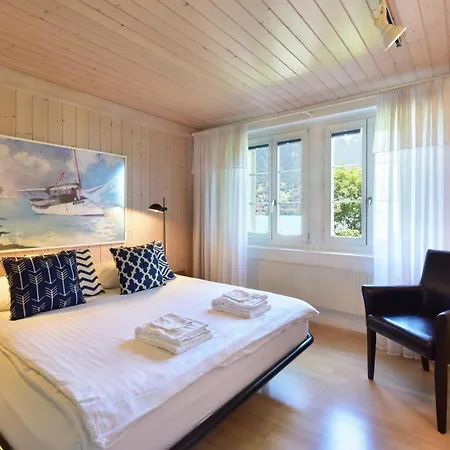 Park Apartment *